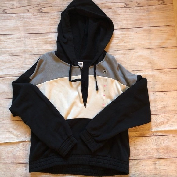 VS Pink Outfit - Picture 2 of 10